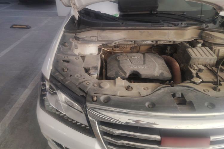 Used Haval H2 2014 1.5T Manual Two-Wheel Drive Elite Edition Engine Bay Right