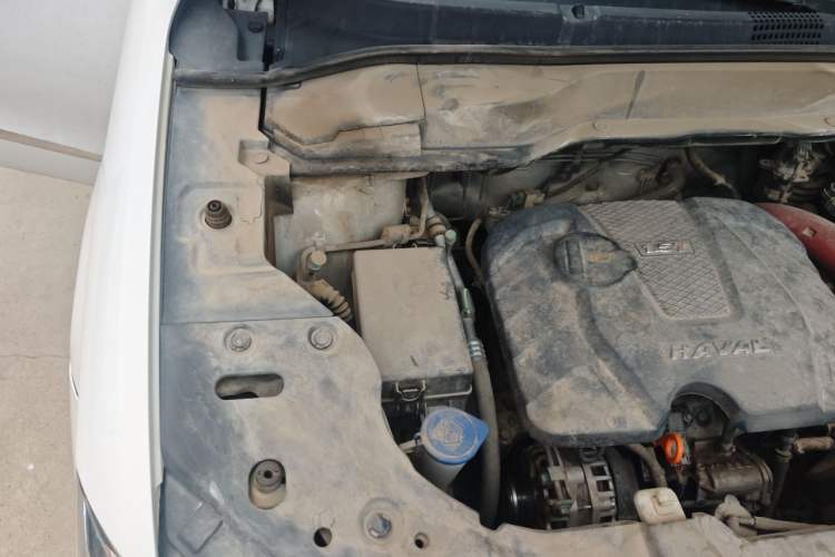 Used Haval H2 2014 1.5T Manual Two-Wheel Drive Elite Edition Engine Bay Right