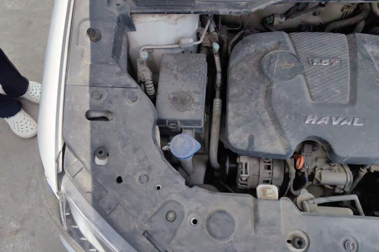 Used Haval H2 2014 1.5T Manual Two-Wheel Drive Elite Edition Engine Bay Right