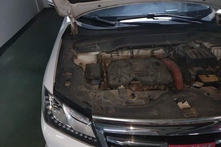 Used Haval H2 2014 1.5T Manual Two-Wheel Drive Elite Edition Engine Bay Right