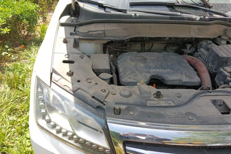 Used Haval H2 2014 1.5T Manual Two-Wheel Drive Elite Edition Engine Bay Right
