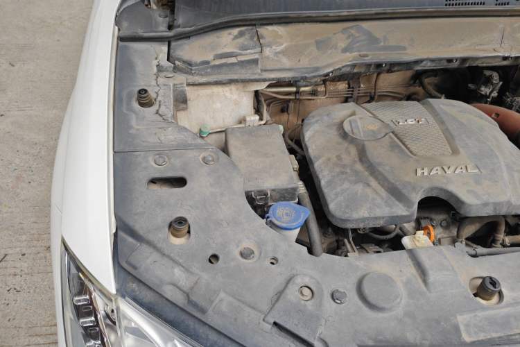 Used Haval H2 2014 1.5T Manual Two-Wheel Drive Elite Edition Engine Bay Right