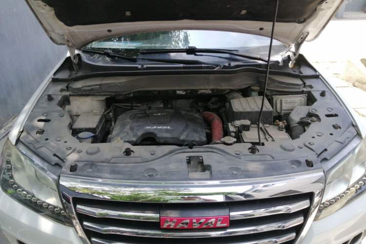 Used Haval H2 2014 1.5T Manual Two-Wheel Drive Elite Edition Engine Bay