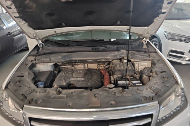 Used Haval H2 2014 1.5T Manual Two-Wheel Drive Elite Edition Engine Bay
