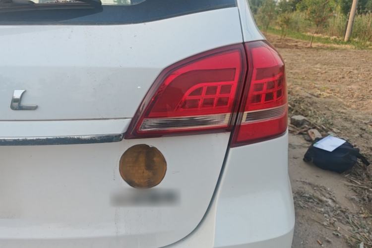 Used Haval H2 2014 1.5T Manual Two-Wheel Drive Elite Edition Exterior 3