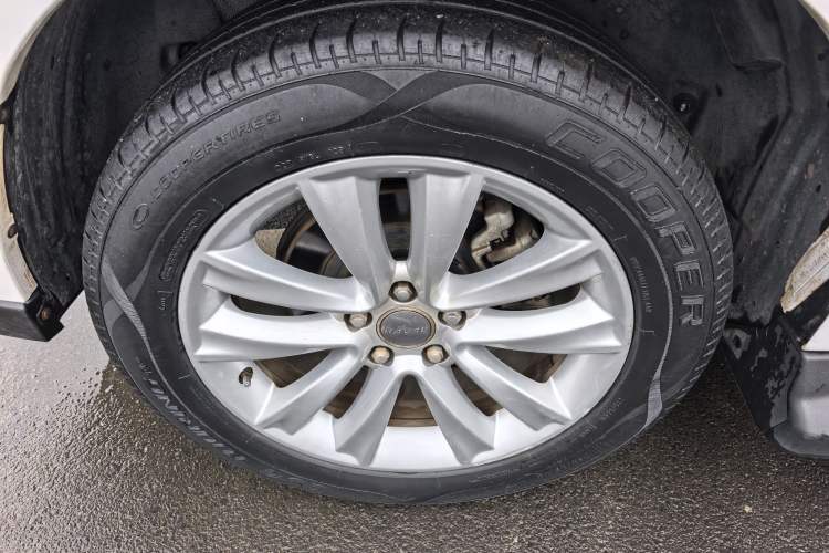 Used Haval H2 2014 1.5T Manual Two-Wheel Drive Elite Edition Exterior 3