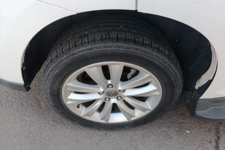 Used Haval H2 2014 1.5T Manual Two-Wheel Drive Elite Edition Exterior 3