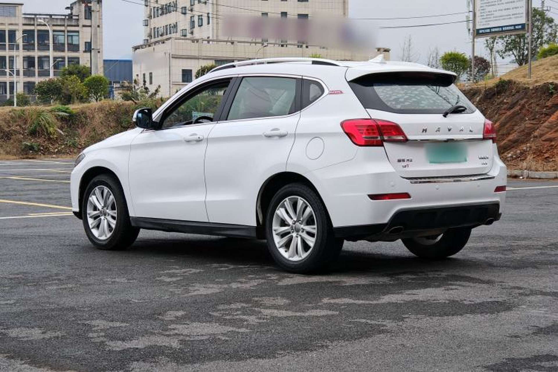 Used Haval H2 2014 1.5T Manual 4x4 Prestige Edition Exterior 4