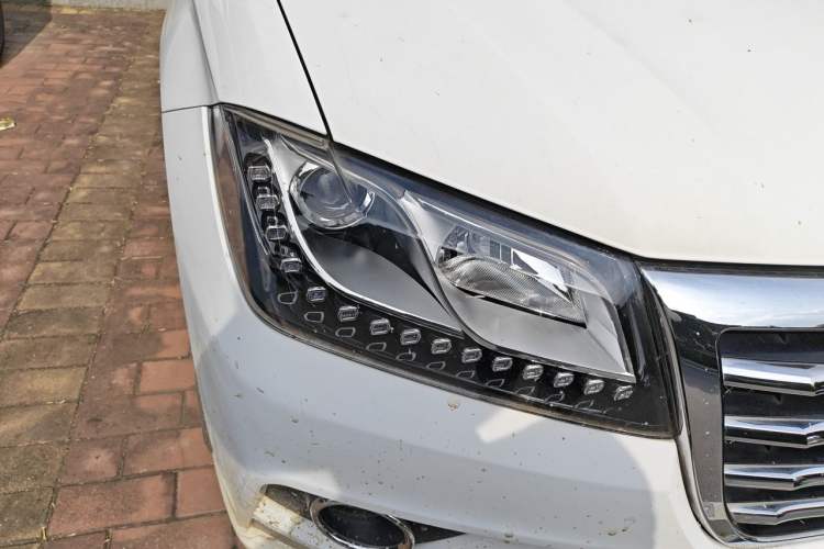 Used Haval H2 2014 1.5T Manual Two-Wheel Drive Elite Edition Exterior 6
