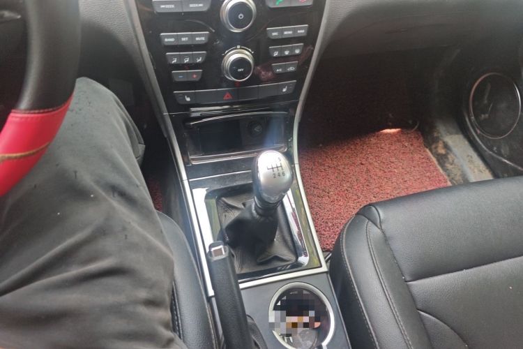 Used Haval H2 2014 1.5T Manual Two-Wheel Drive Elite Edition Gear Lever