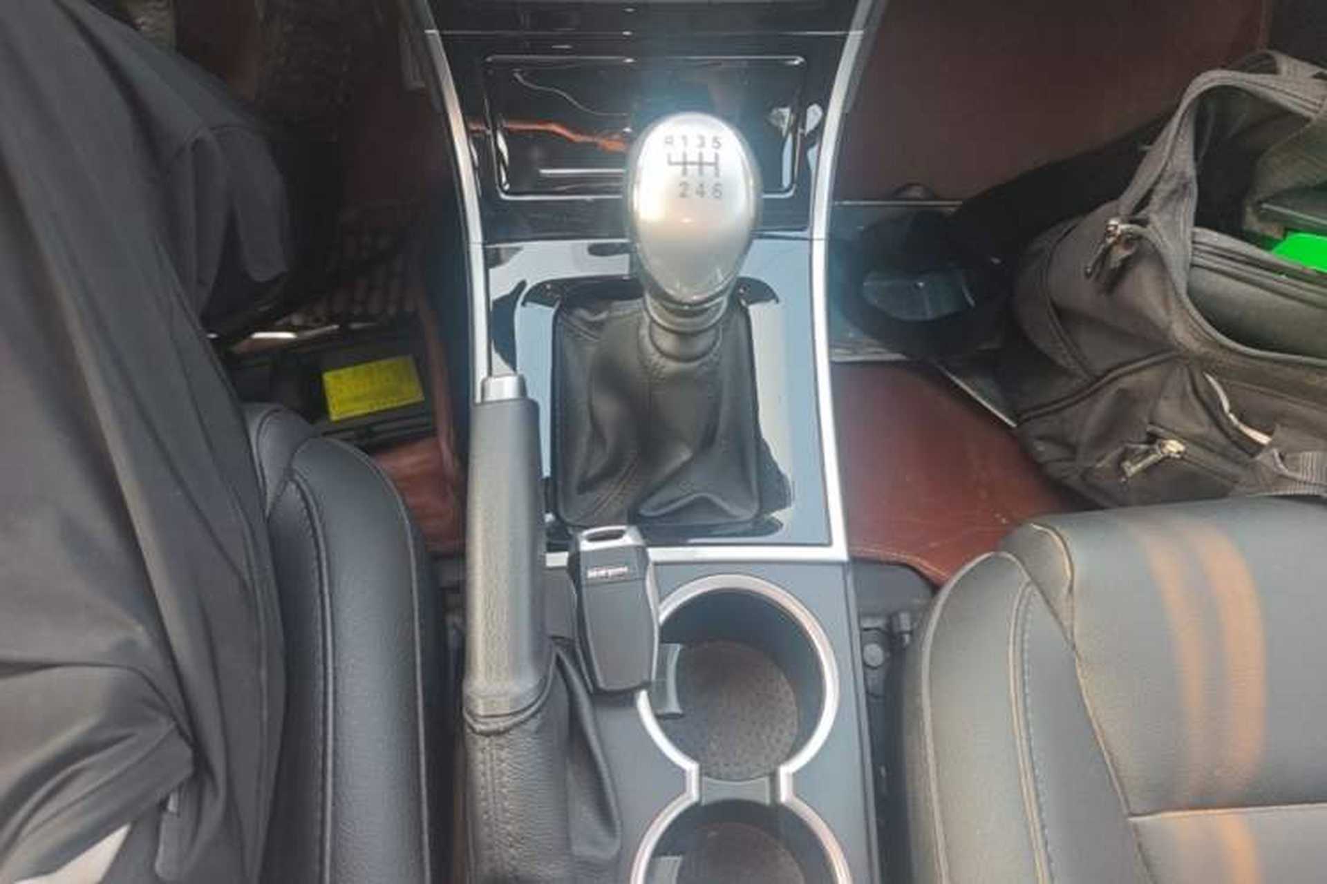 Used Haval H2 2014 1.5T Manual Two-Wheel Drive Elite Edition Gear Lever