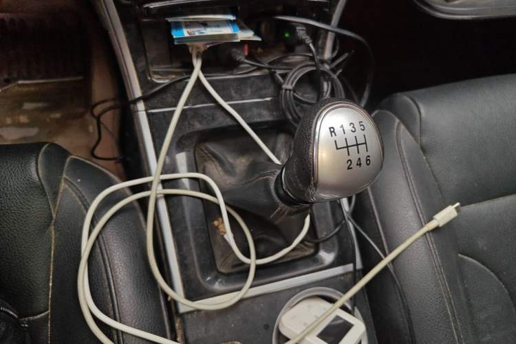 Used Haval H2 2014 1.5T Manual Two-Wheel Drive Prestige Edition Gear Lever