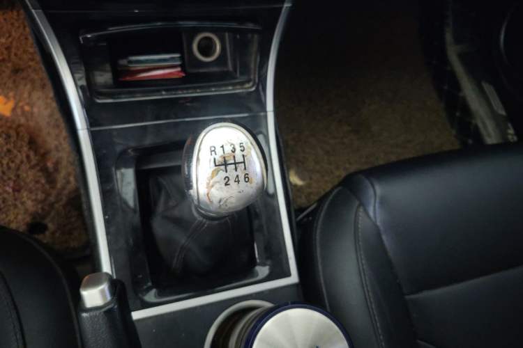 Used Haval H2 2014 1.5T Manual Two-Wheel Drive Elite Edition Gear Lever