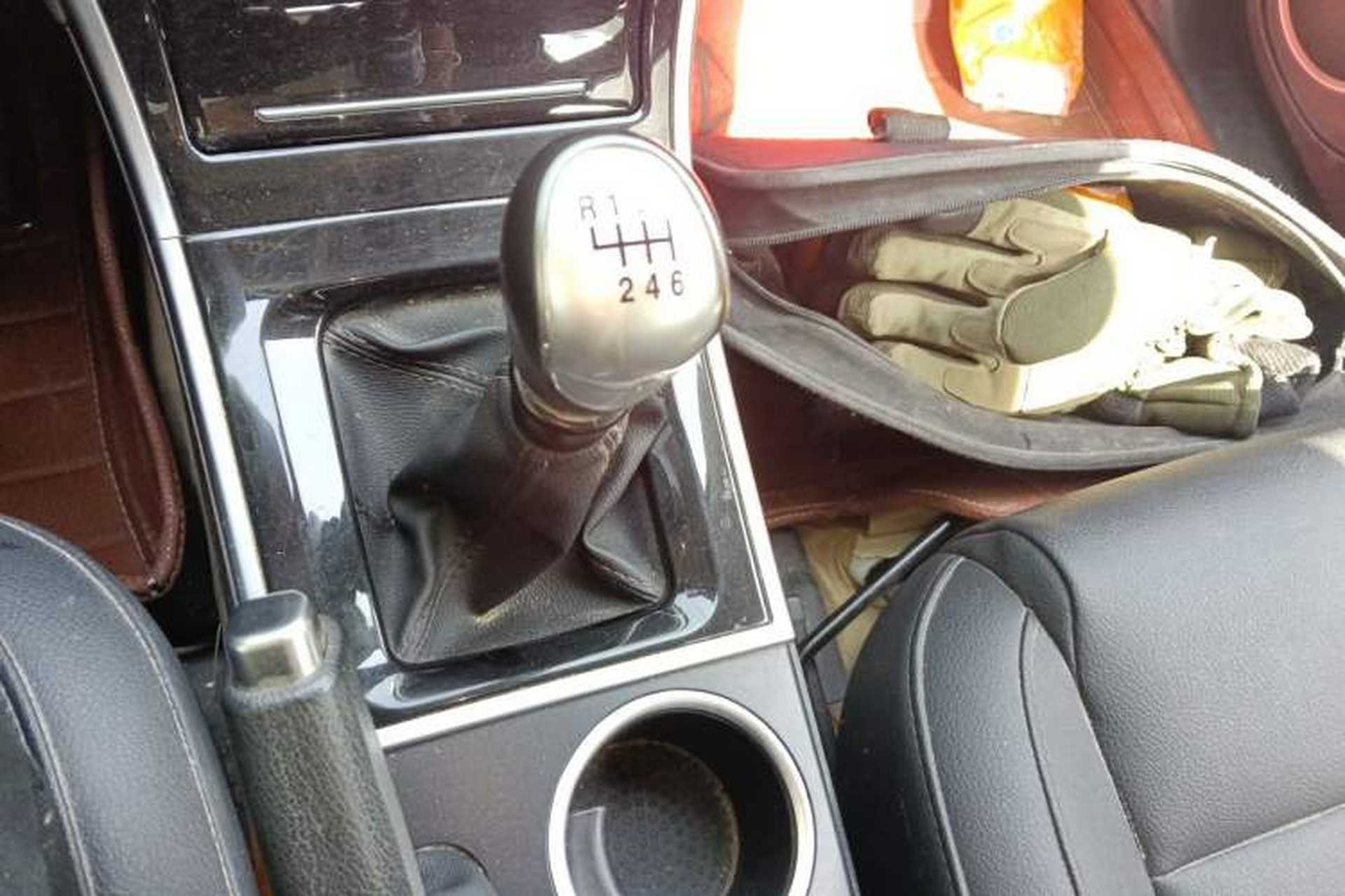 Used Haval H2 2014 1.5T Manual Two-Wheel Drive Elite Edition Gear Lever