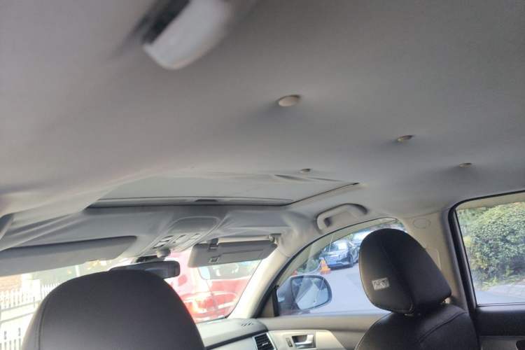Used Haval H2 2014 1.5T Manual Two-Wheel Drive Elite Edition Headliner