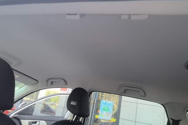 Used Haval H2 2014 1.5T Manual Two-Wheel Drive Elite Edition Headliner
