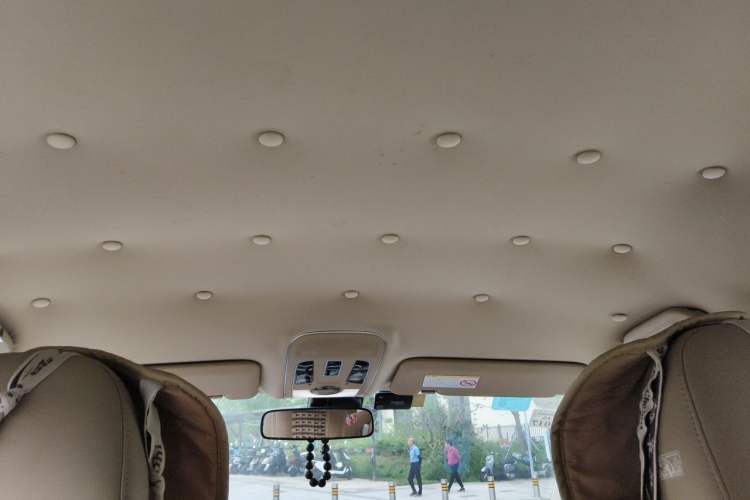 Used Haval H2 2014 1.5T Manual Two-Wheel Drive Urban Edition Headliner