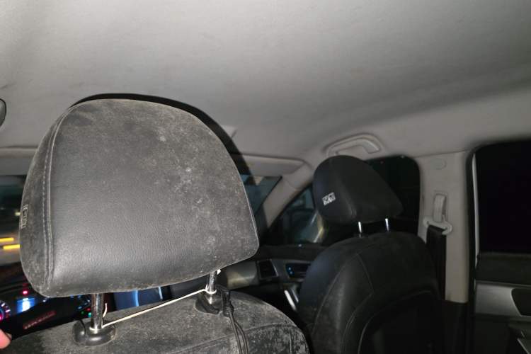 Used Haval H2 2014 1.5T Manual Two-Wheel Drive Elite Edition Headliner
