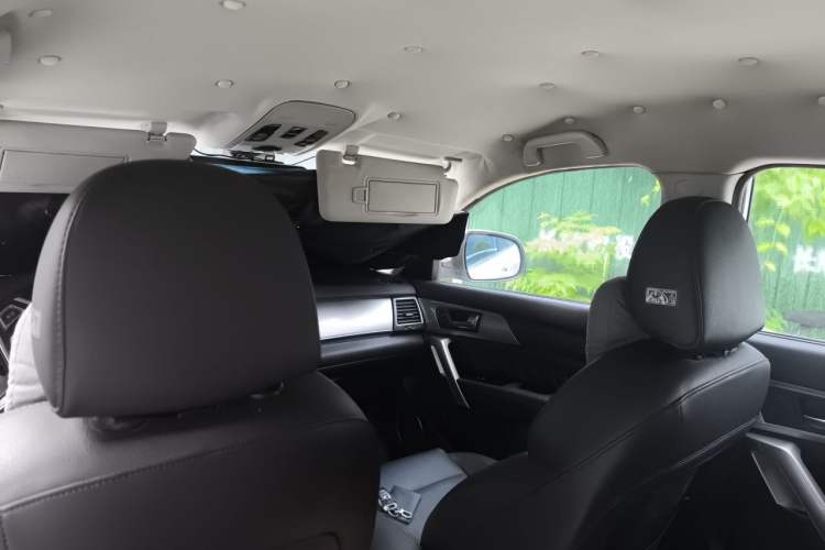 Used Haval H2 2014 1.5T Manual Two-Wheel Drive Elite Edition Headliner