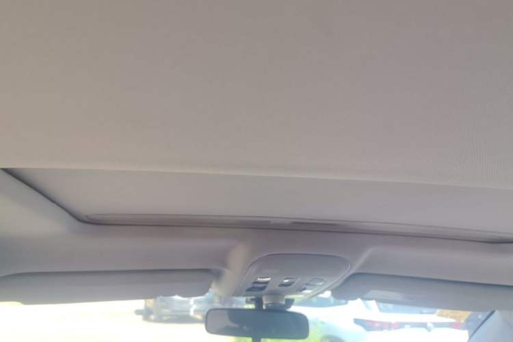 Used Haval H2 2014 1.5T Manual Two-Wheel Drive Elite Edition Headliner