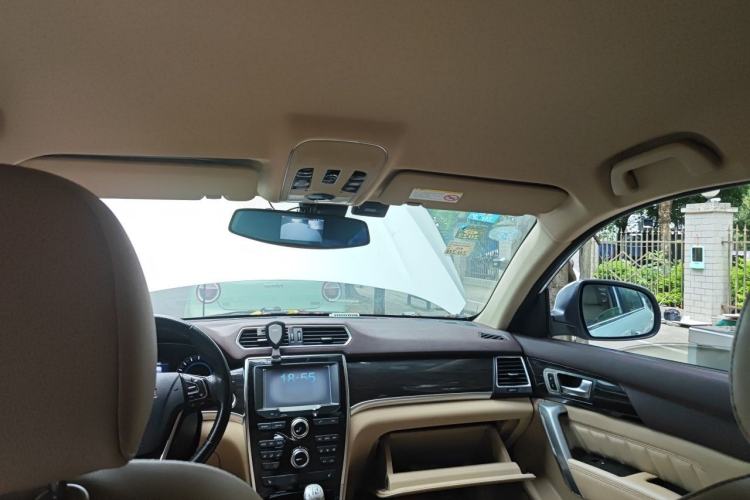 Used Haval H2 2014 1.5T Manual Two-Wheel Drive Elite Edition Headliner