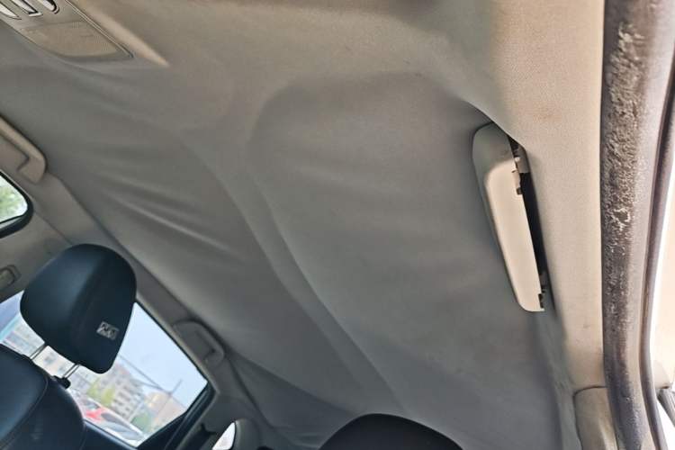Used Haval H2 2014 1.5T Manual Two-Wheel Drive Elite Edition Headliner
