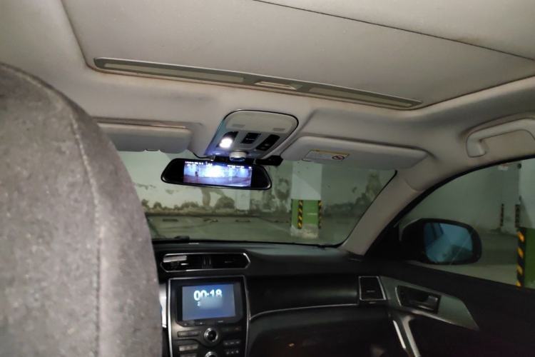 Used Haval H2 2014 1.5T Manual Two-Wheel Drive Elite Edition Headliner