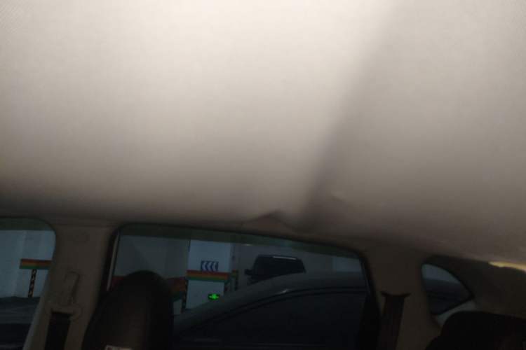 Used Haval H2 2014 1.5T Manual Two-Wheel Drive Elite Edition Headliner