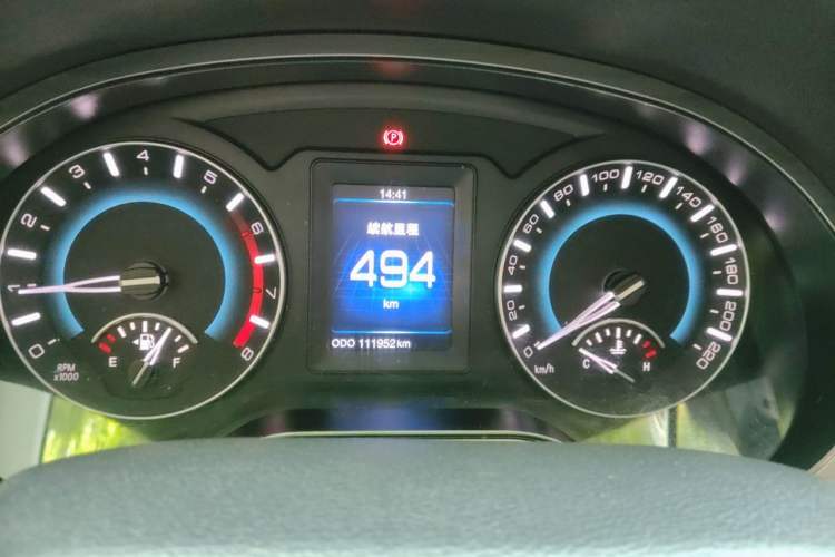Used Haval H2 2014 1.5T Manual Two-Wheel Drive Elite Edition Instrument Cluster