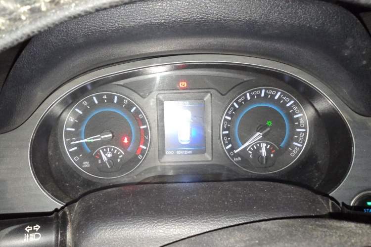 Used Haval H2 2014 1.5T Manual Two-Wheel Drive Elite Edition Instrument Cluster