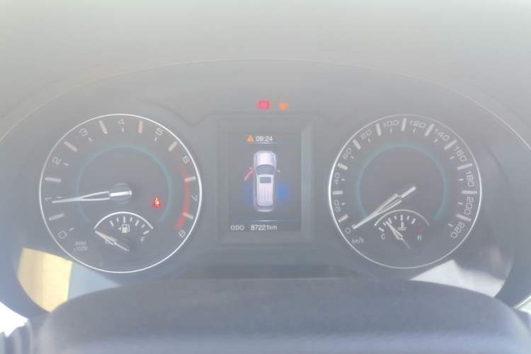 Used Haval H2 2014 1.5T Manual Two-Wheel Drive Elite Edition Instrument Cluster