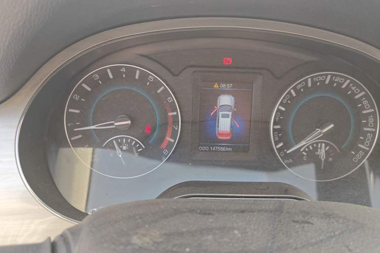 Used Haval H2 2014 1.5T Manual Two-Wheel Drive Elite Edition Instrument Cluster