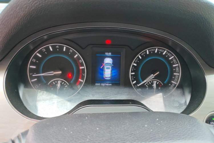 Used Haval H2 2014 1.5T Manual Two-Wheel Drive Elite Edition Instrument Cluster