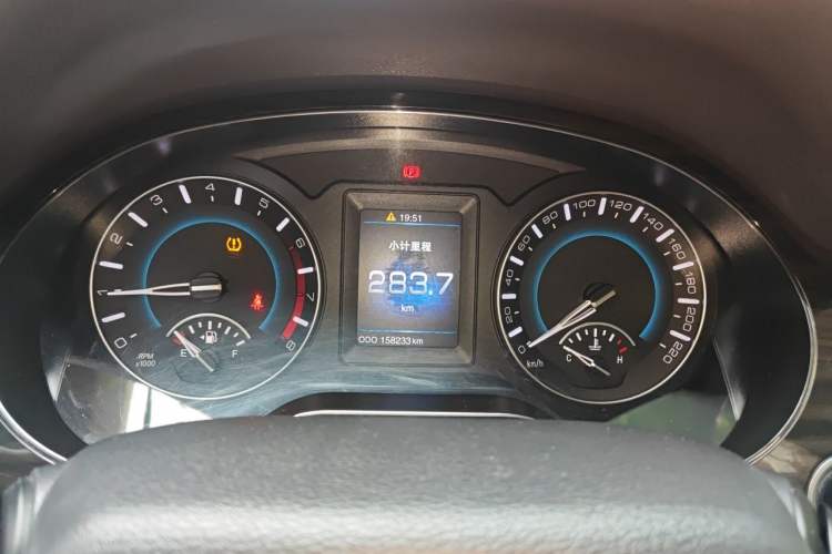 Used Haval H2 2014 1.5T Manual Two-Wheel Drive Elite Edition Instrument Cluster