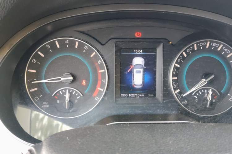 Used Haval H2 2014 1.5T Manual Two-Wheel Drive Elite Edition Instrument Cluster