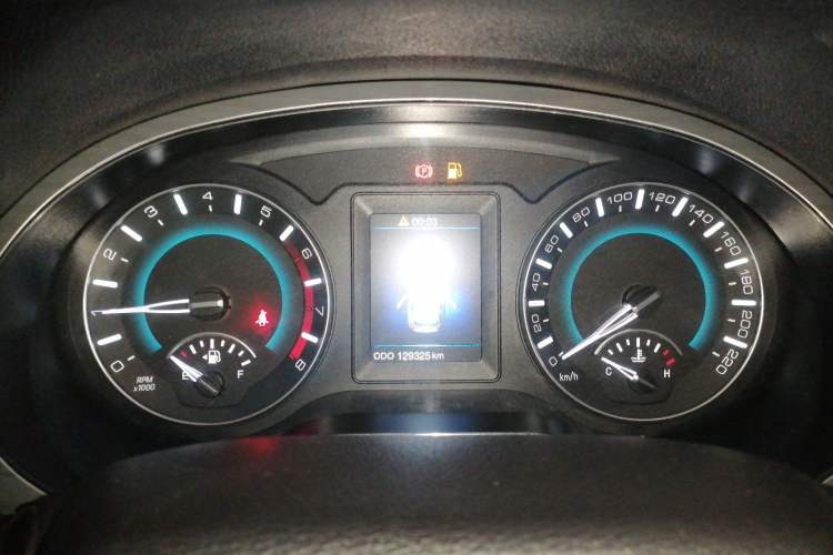 Used Haval H2 2014 1.5T Manual Two-Wheel Drive Elite Edition Instrument Cluster