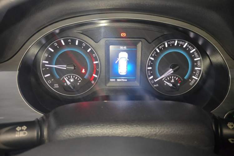 Used Haval H2 2014 1.5T Manual Two-Wheel Drive Elite Edition Instrument Cluster
