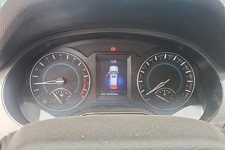 Used Haval H2 2014 1.5T Manual Two-Wheel Drive Elite Edition Instrument Cluster