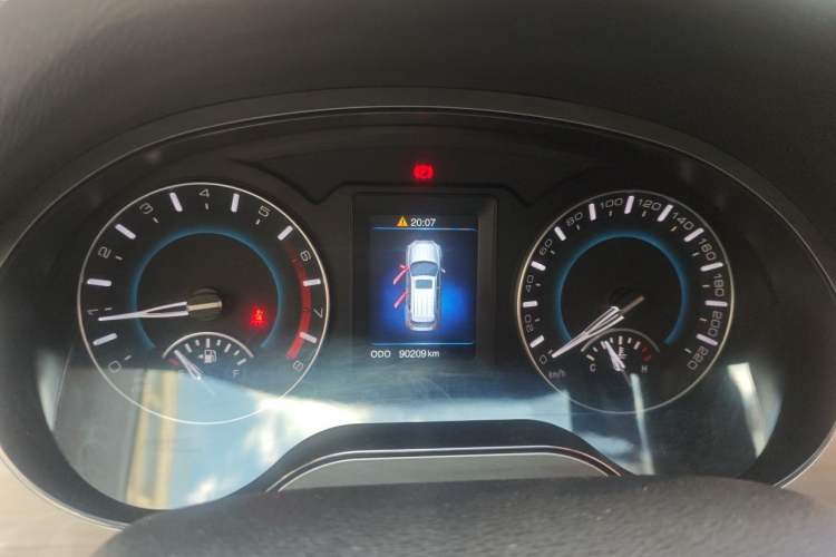 Used Haval H2 2014 1.5T Manual Two-Wheel Drive Elite Edition Instrument Cluster