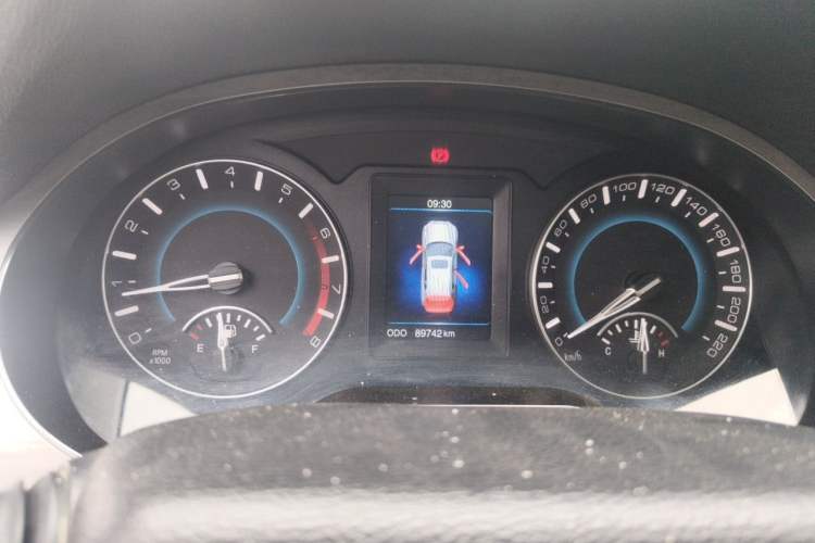 Used Haval H2 2014 1.5T Manual Two-Wheel Drive Elite Edition Instrument Cluster