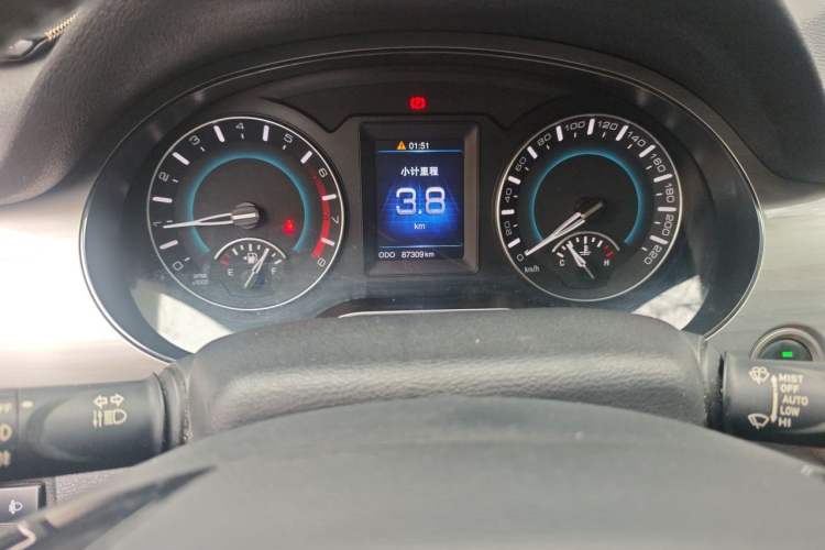 Used Haval H2 2014 1.5T Manual Two-Wheel Drive Elite Edition Instrument Cluster