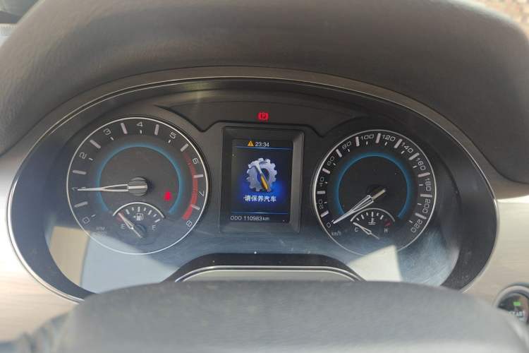 Used Haval H2 2014 1.5T Manual Two-Wheel Drive Elite Edition Instrument Cluster