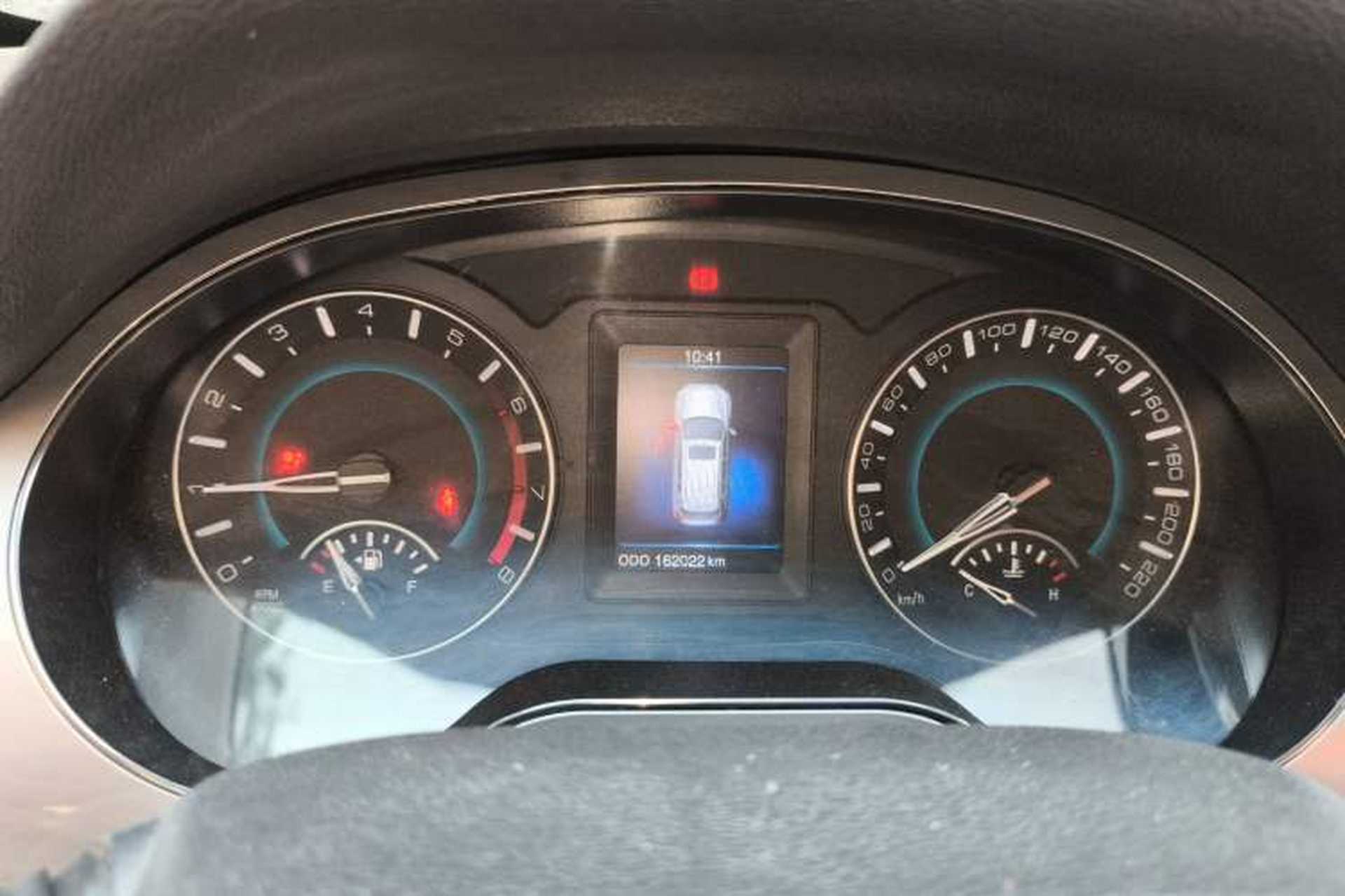 Used Haval H2 2014 1.5T Manual Two-Wheel Drive Prestige Edition Instrument Cluster