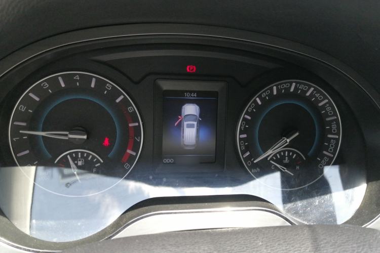 Used Haval H2 2014 1.5T Manual Two-Wheel Drive Elite Edition Instrument Cluster