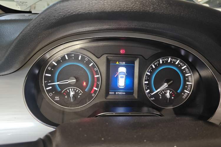 Used Haval H2 2014 1.5T Manual Two-Wheel Drive Elite Edition Instrument Cluster