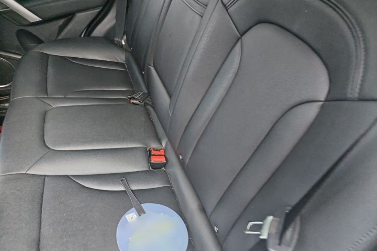 Used Haval H2 2014 1.5T Manual Two-Wheel Drive Elite Edition Interior 4