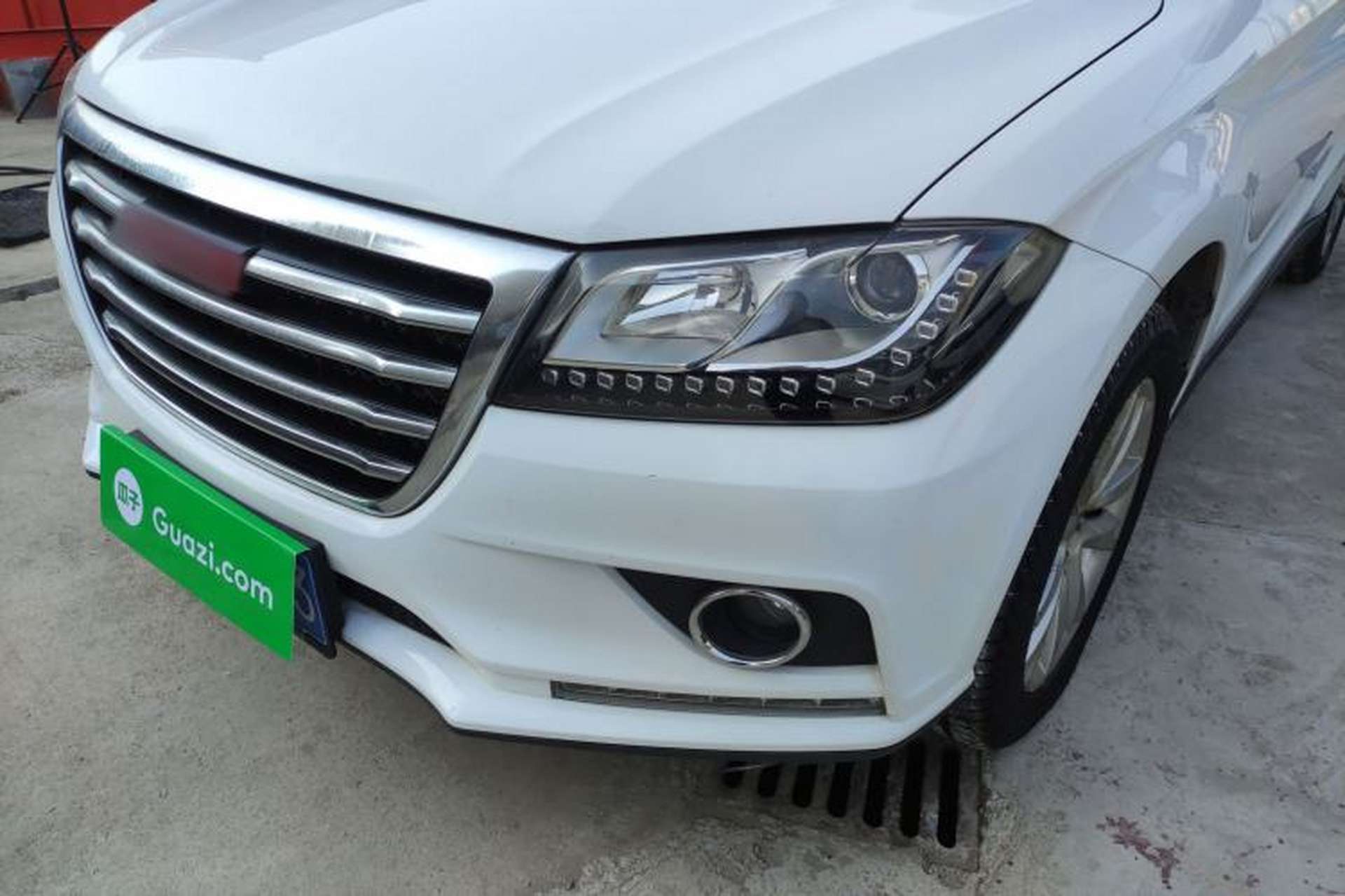 Used Haval H2 2014 1.5T Manual Two-Wheel Drive Elite Edition Left Front Headlight
