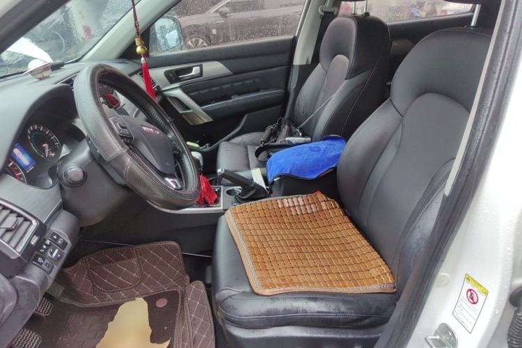 Used Haval H2 2014 1.5T Manual Two-Wheel Drive Prestige Edition Left Front Seat