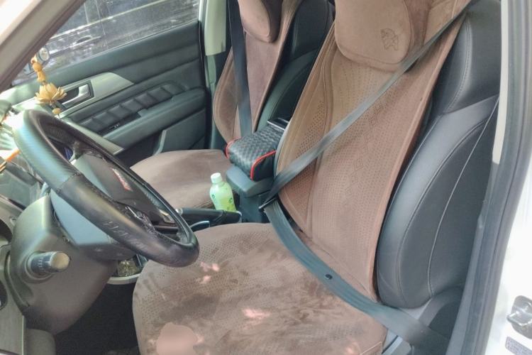 Used Haval H2 2014 1.5T Manual Two-Wheel Drive Elite Edition Left Front Seat