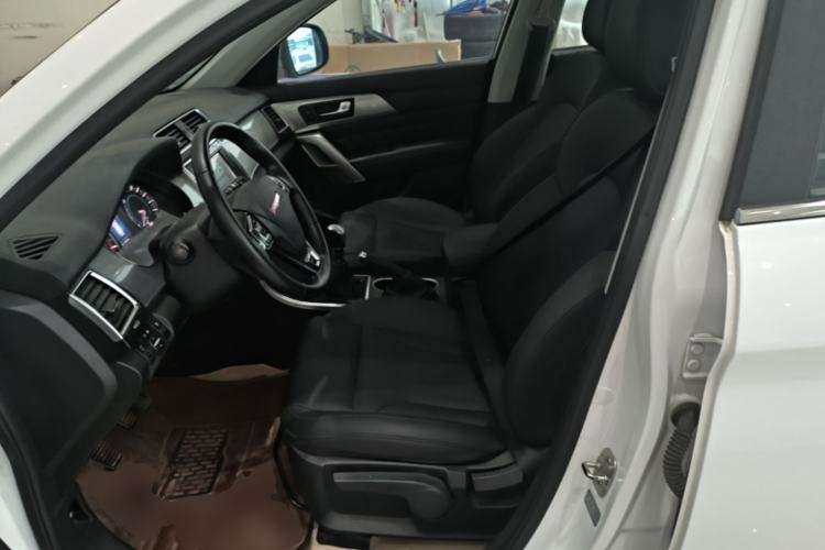 Used Haval H2 2014 1.5T Manual Two-Wheel Drive Elite Edition Left Front Seat